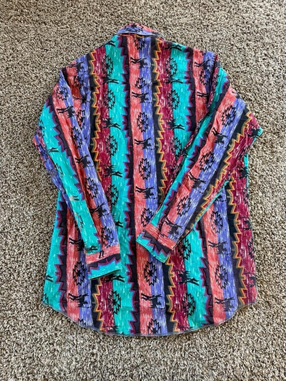 Wrangler Multicolor Aztec-Pattern Button-Down Shirt - Picture 2 of 8